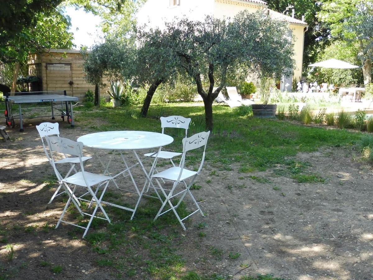 Mas Des Rabasses Bed & Breakfast Le Pontet  Exterior foto